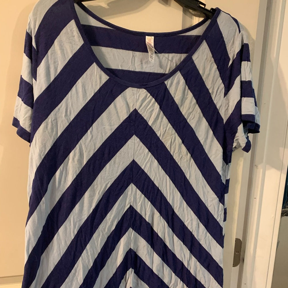 LuLaRoe navy/grey striped top